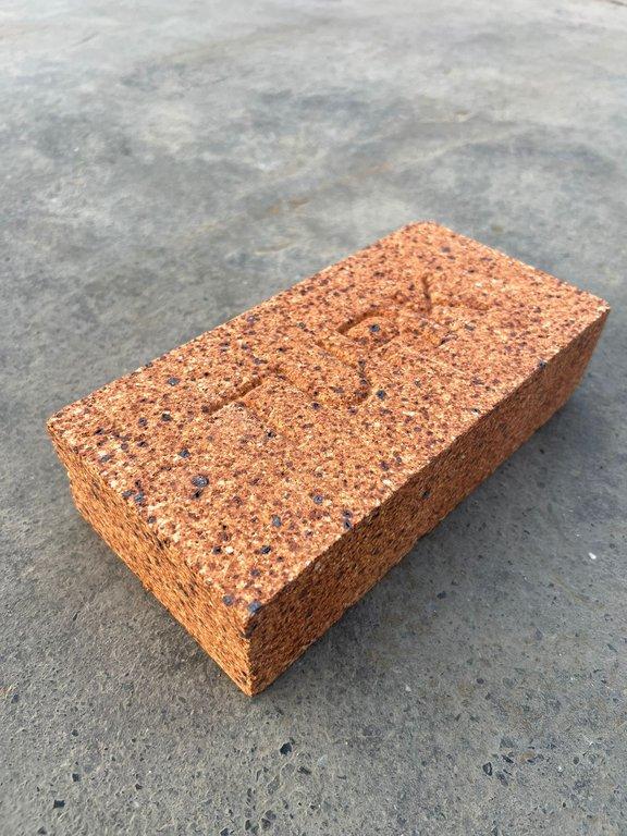 მისაქციელის აგურები