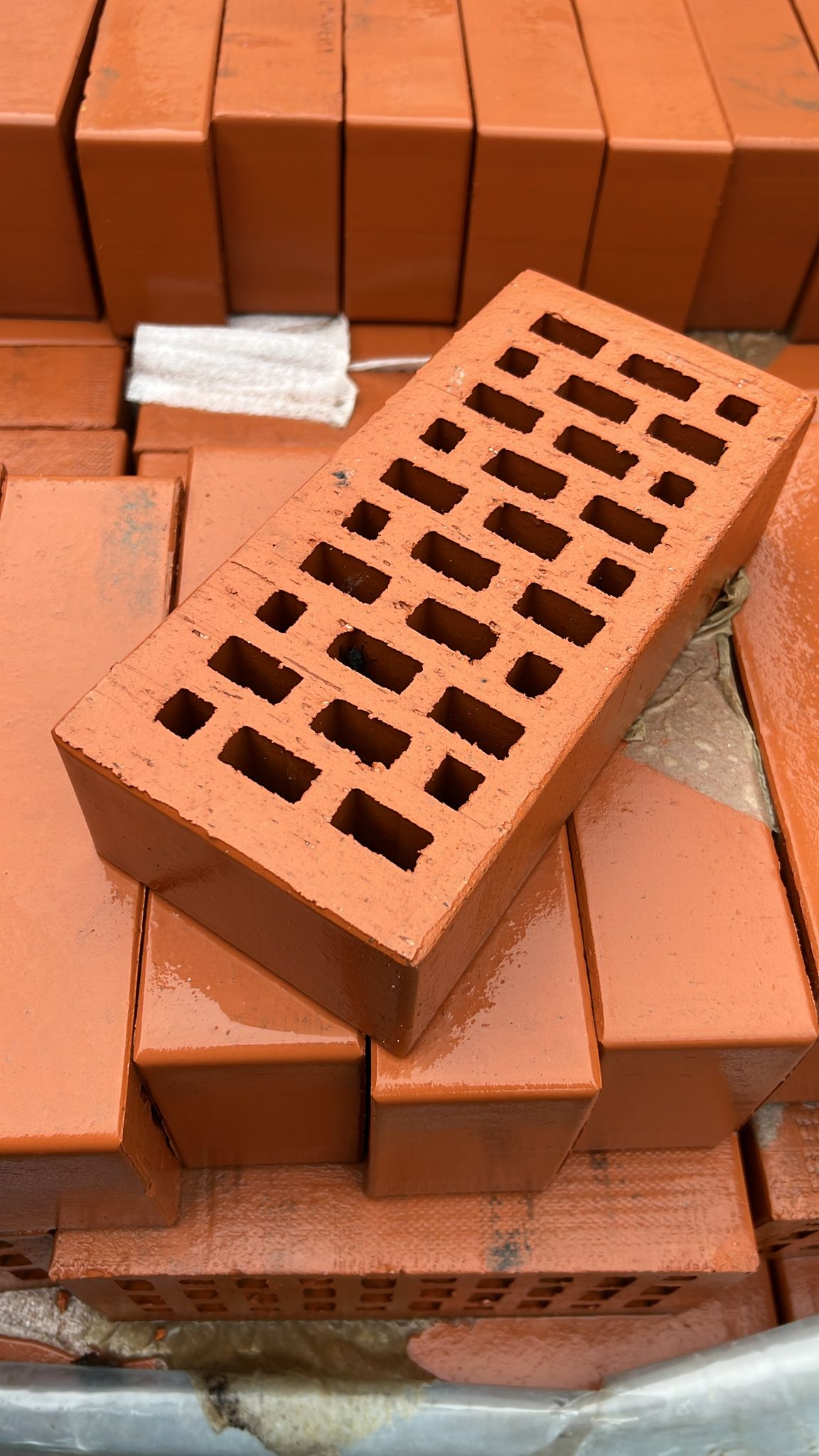 მისაქციელის აგურები