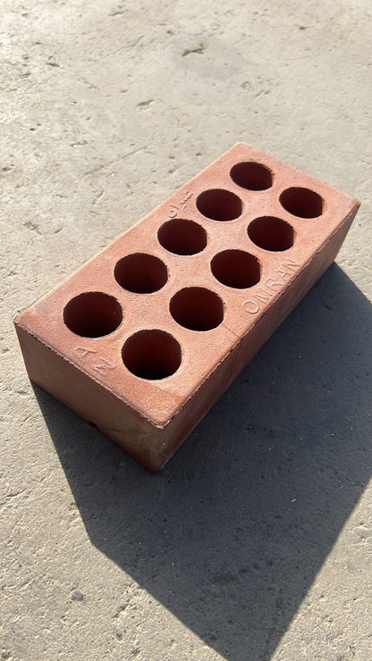 მისაქციელის აგურები