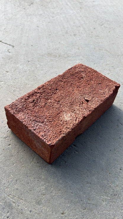 მისაქციელის აგურები